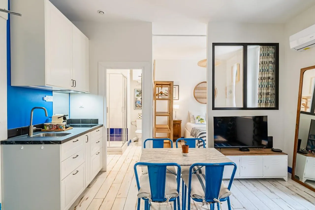 Studio Bleu 29M2, 120M Vieux-Port , Clim ,Wifi, Acces Autonome Avec Code Marsella 0*,